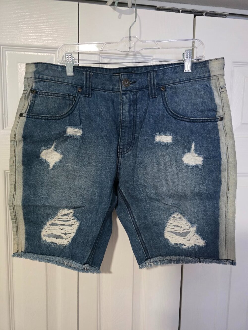 INC International Concepts Men’s 36 Distressed Denim Shorts Blue Cutoff